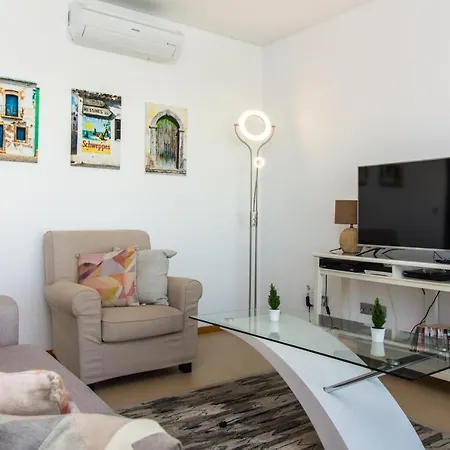 Terrace Apartment By Stay-Ici, Algarve Holiday Rental *
